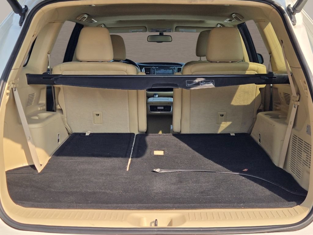 Used 2015 Toyota Highlander XLE FWD image 11