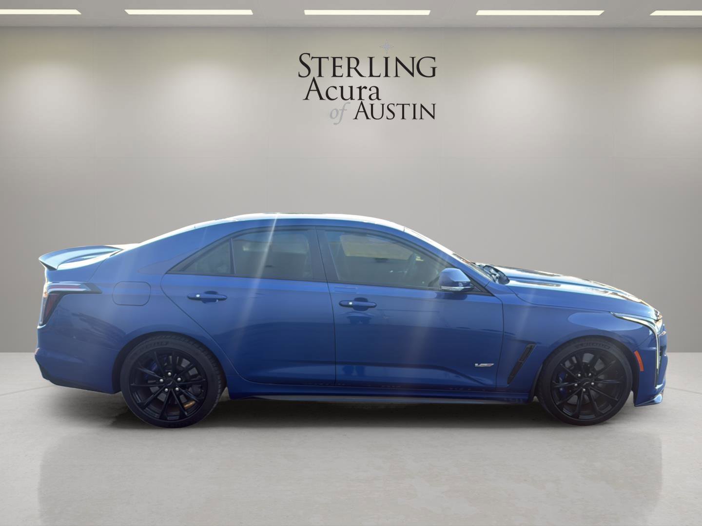 Used 2023 Cadillac CT4 V Blackwing w/ Technology Package image 4