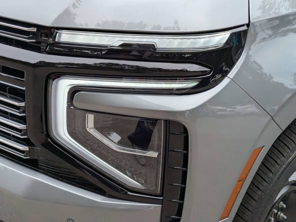 New 2026 Chevrolet Suburban High Country w/ Sun And Tow Package AWD/4WD image 11