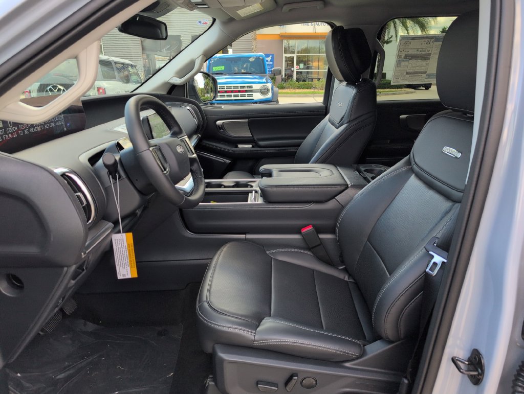 New 2027 Ford Expedition Platinum RWD image 5