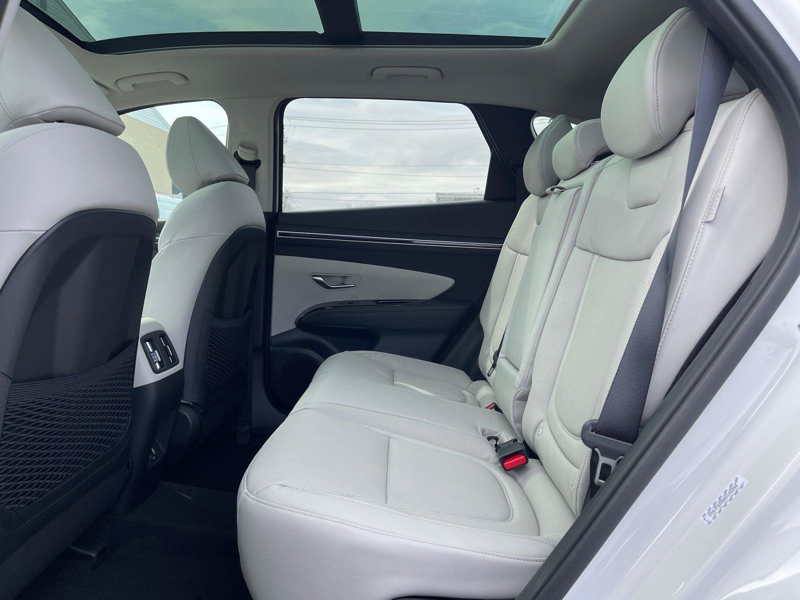 Certified 2024 Hyundai Tucson Limited AWD/4WD image 27