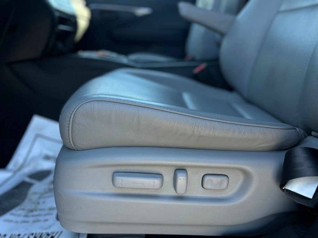 Used 2023 Honda Passport EX-L image 16