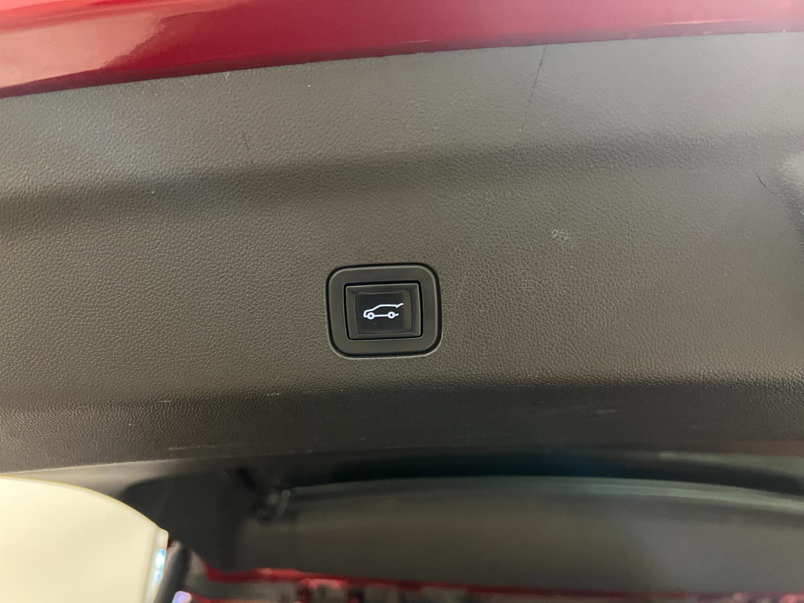 Used 2021 Chevrolet Tahoe Z71 image 35