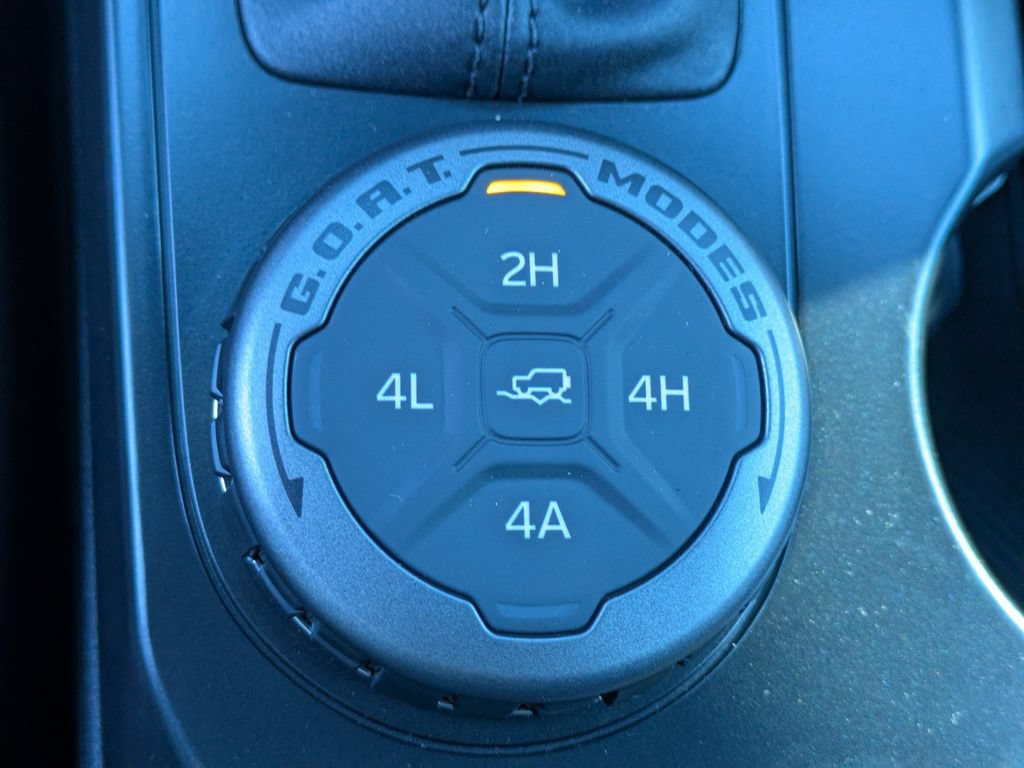 New 2026 Ford Bronco Outer Banks w/ Sasquatch Package AWD/4WD image 25