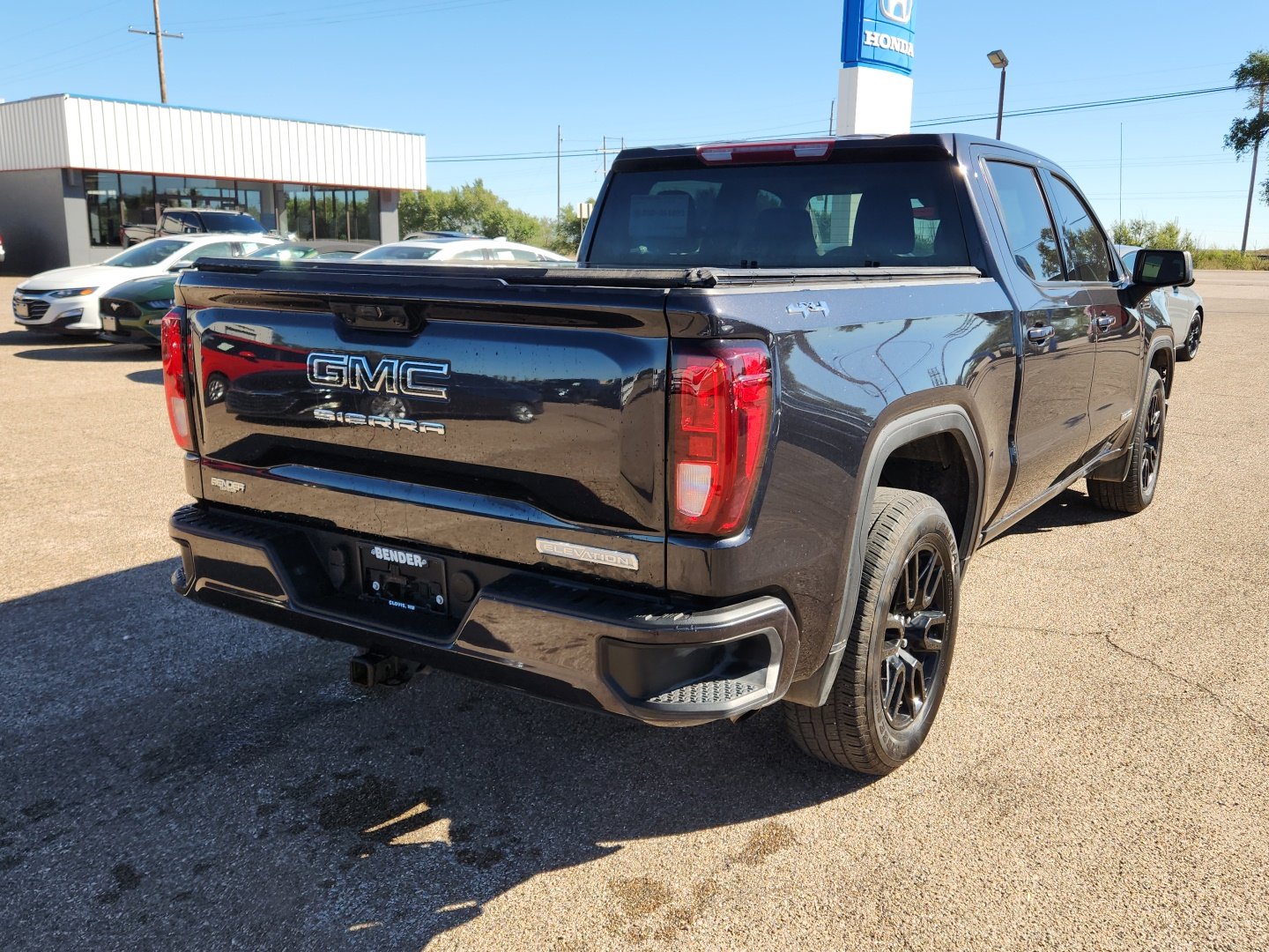 Used 2024 GMC Sierra 1500 Elevation image 4