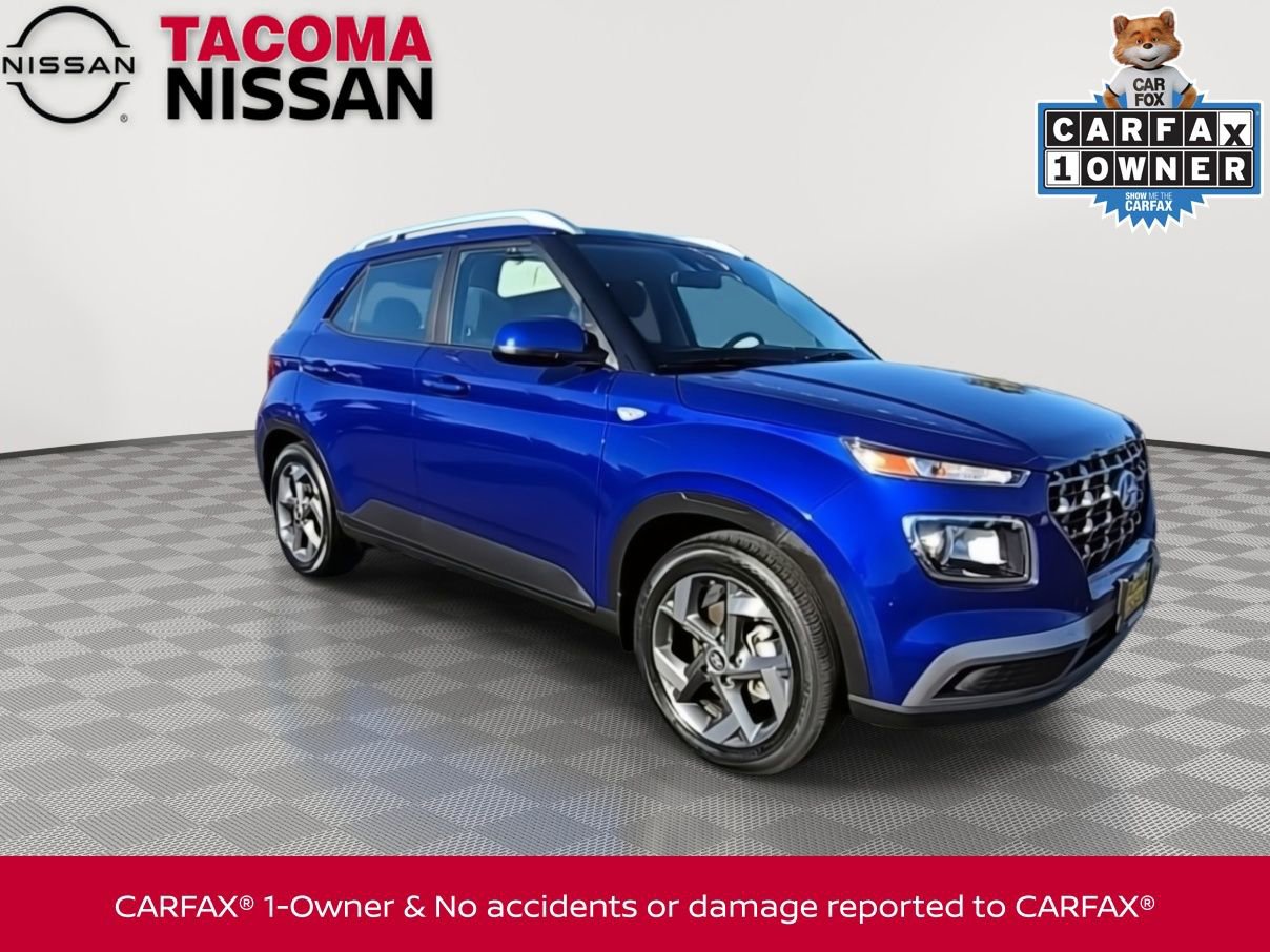 Used 2022 Hyundai Venue SEL image 2