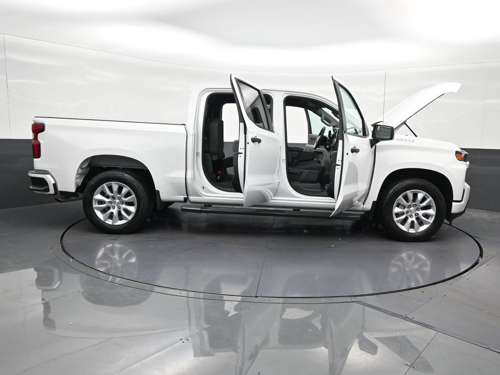 Used 2020 Chevrolet Silverado 1500 Custom w/ Custom Value Package RWD image 32