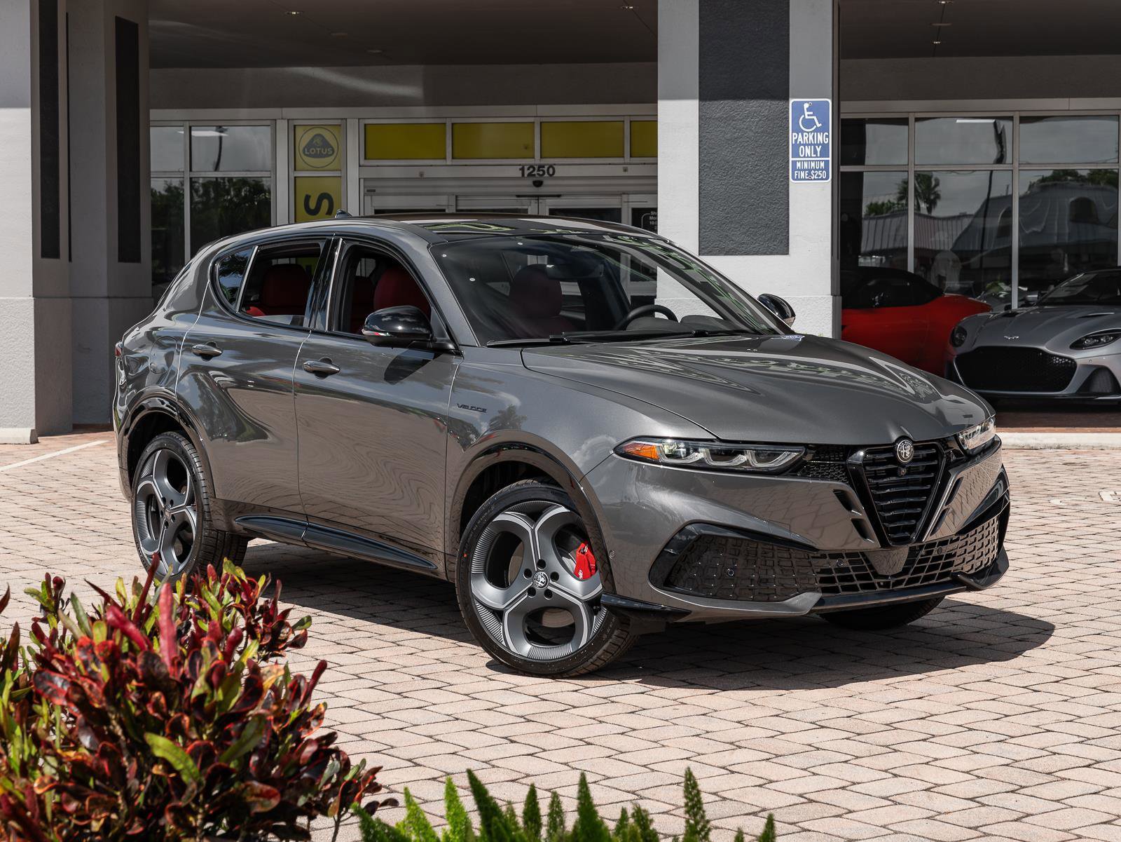 New 2026 Alfa Romeo Tonale Veloce w/ Quick Order Package 23H Volce image 3