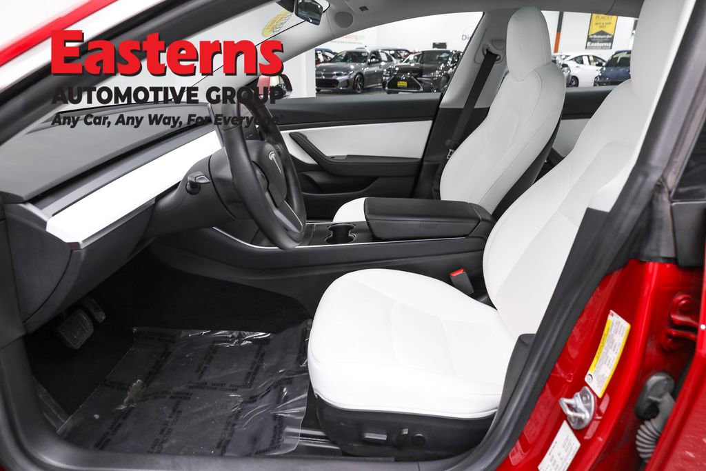 Used 2019 Tesla Model 3 Performance image 14