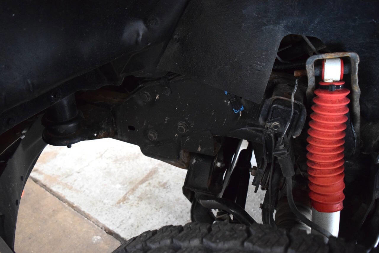 Used 1997 Chevrolet Silverado 1500 4x4 Regular Cab w/ Preferred Equipment Group 2 image 81