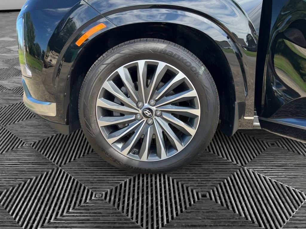 Used 2024 Hyundai Palisade Calligraphy image 27