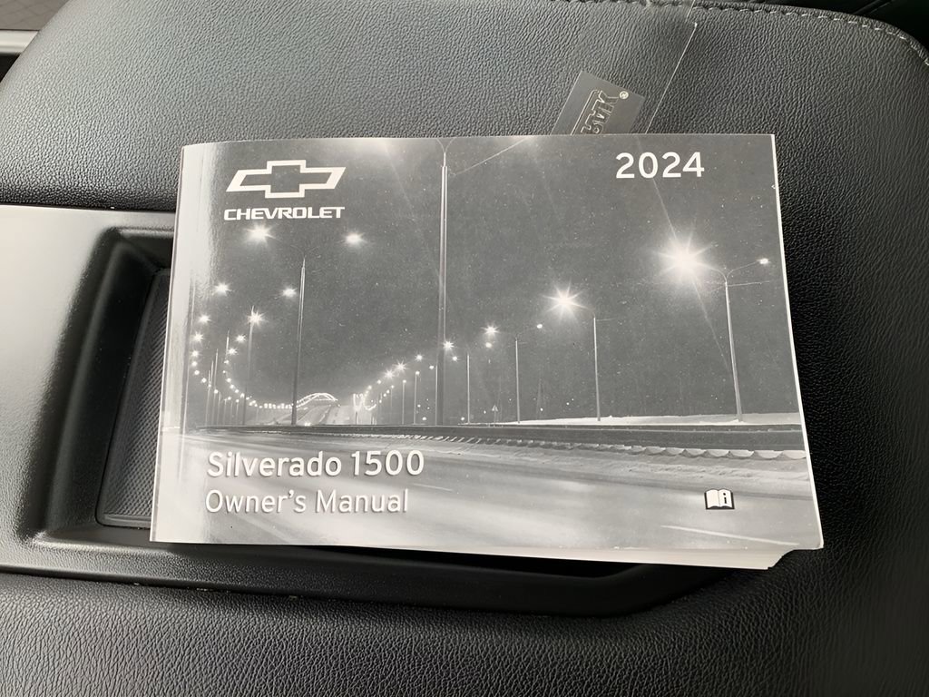 Used 2024 Chevrolet Silverado 1500 Custom w/ Turbomax Blackout Package image 34