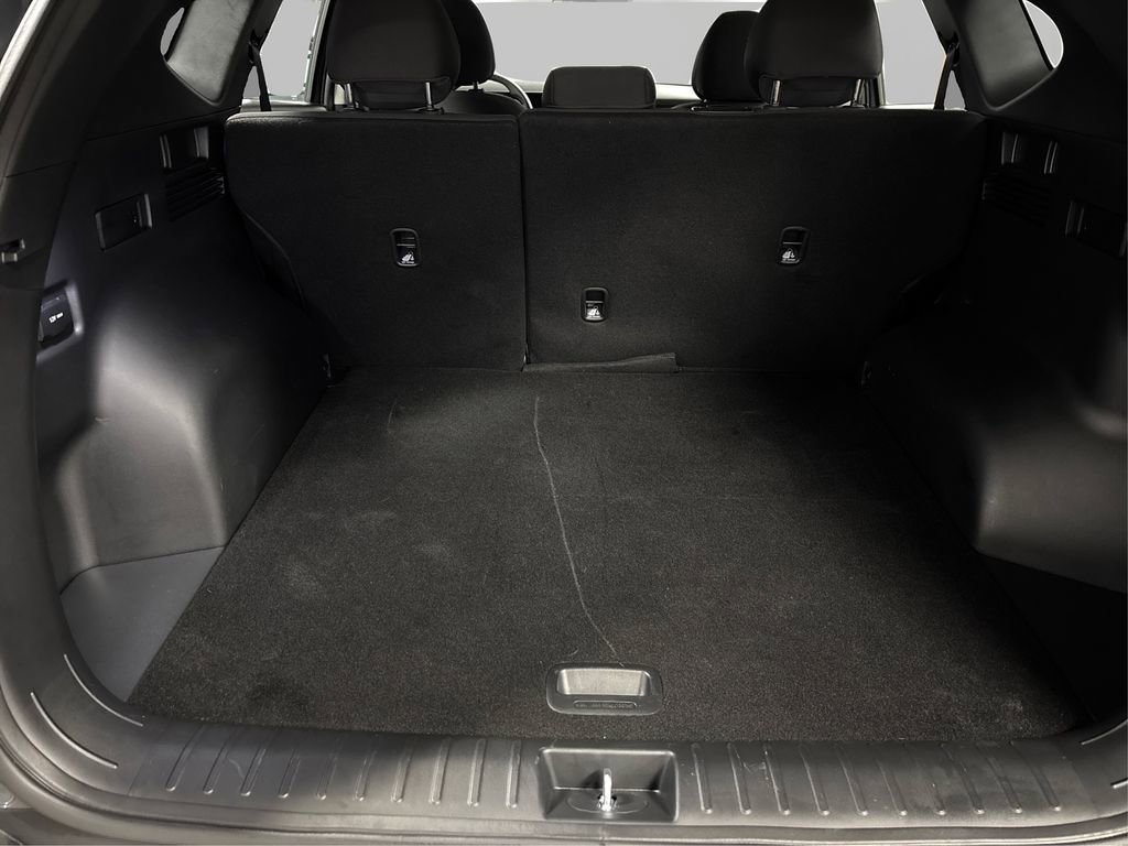 Certified 2025 Hyundai Tucson SE image 11