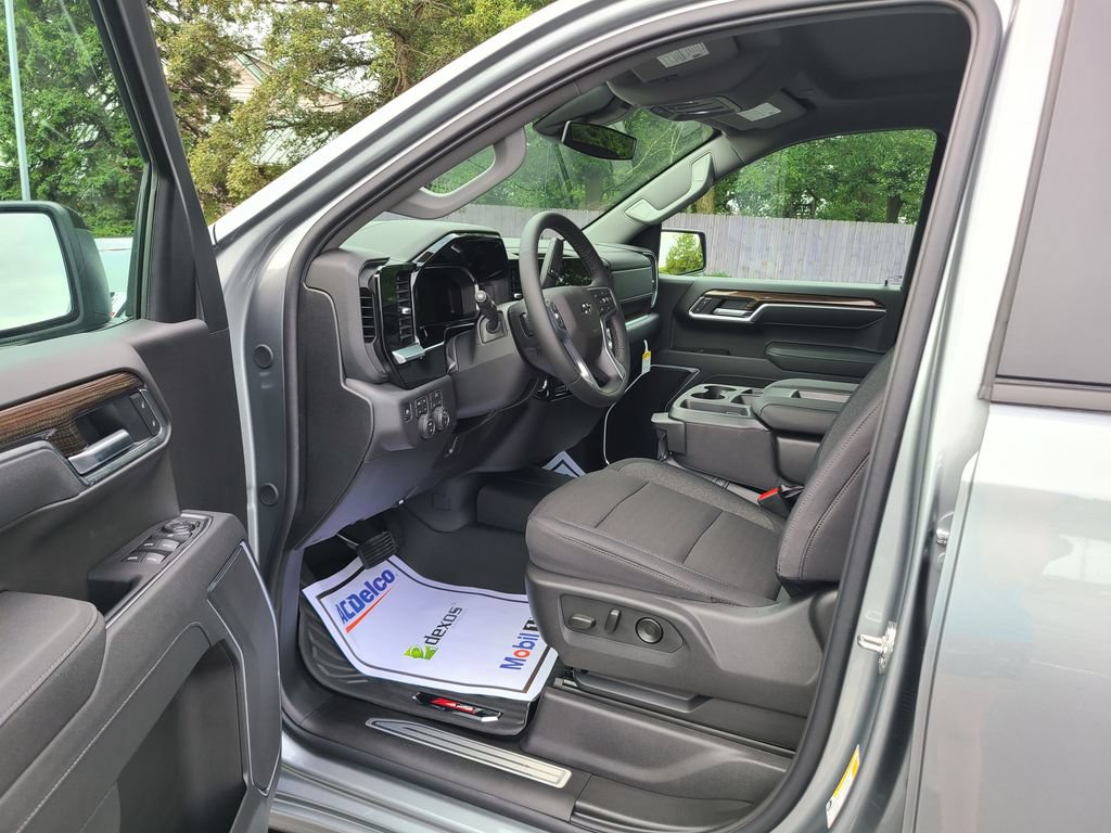 New 2026 Chevrolet Silverado 1500 RST AWD/4WD image 25
