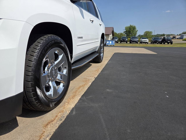 Used 2017 Chevrolet Tahoe Premier w/ Max Trailering Package AWD/4WD image 8