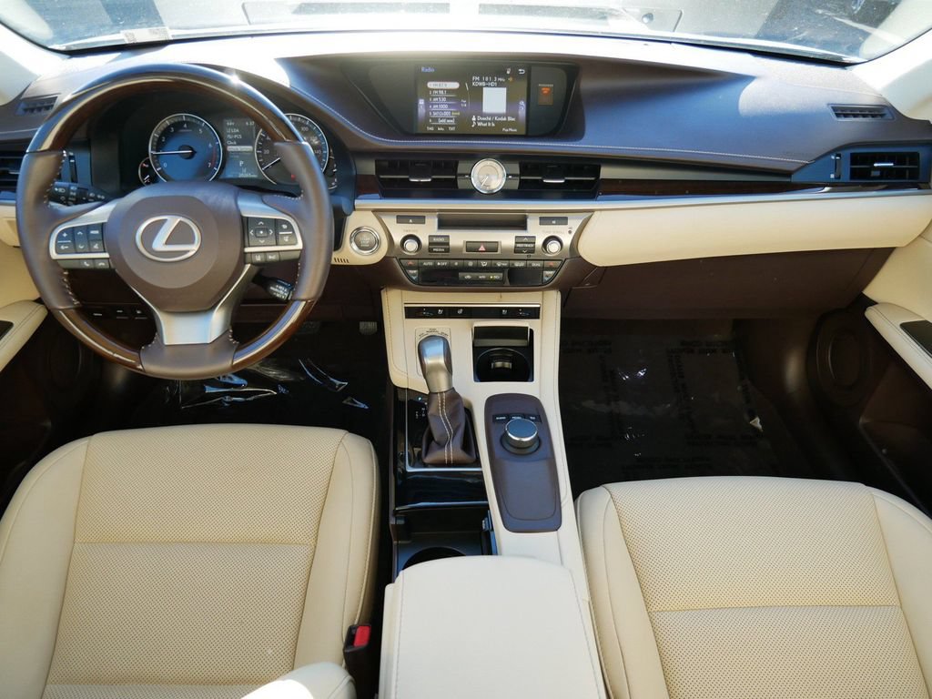 Used 2017 Lexus ES 350 w/ Premium Package FWD image 14