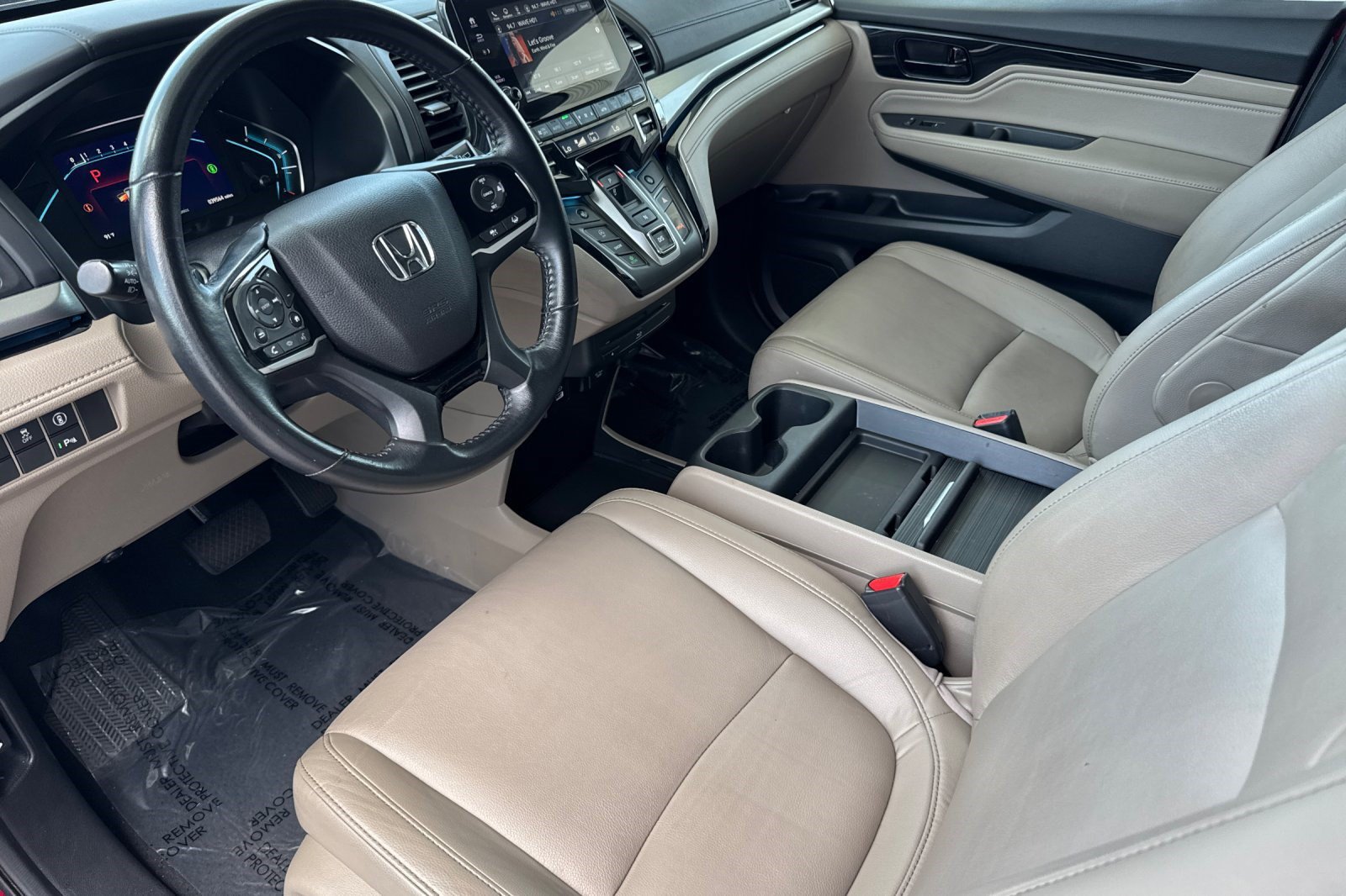 Used 2022 Honda Odyssey Touring image 4