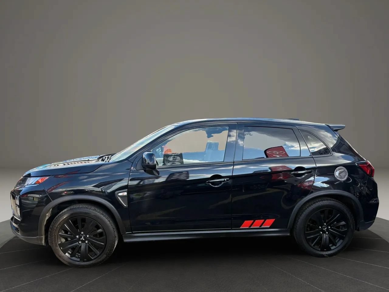 Used 2020 Mitsubishi Outlander Sport Black Edition AWD/4WD image 2