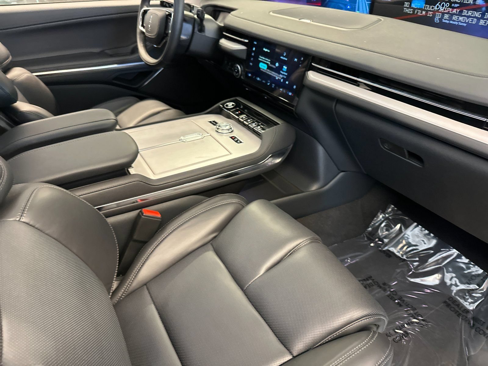 New 2027 Lincoln Navigator L Reserve w/ Jet Appearance Package AWD/4WD image 13