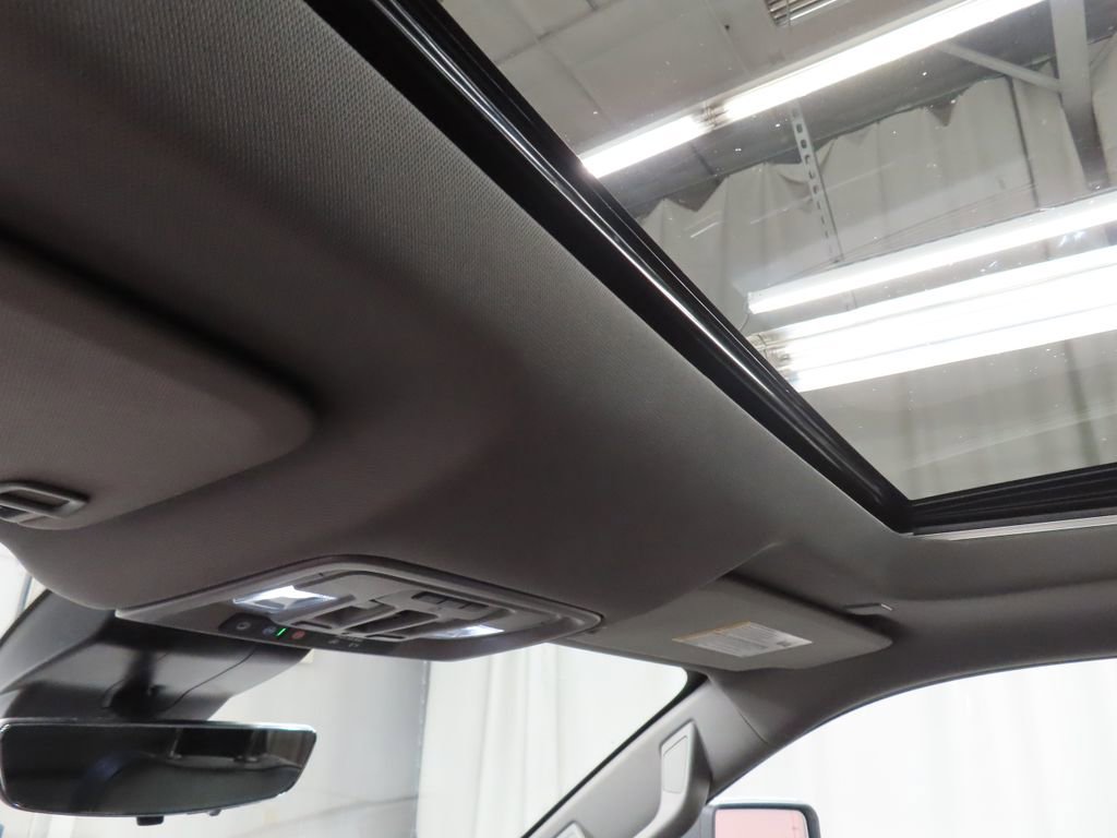 Used 2024 GMC Sierra 3500 Denali w/ Denali Reserve Package image 33