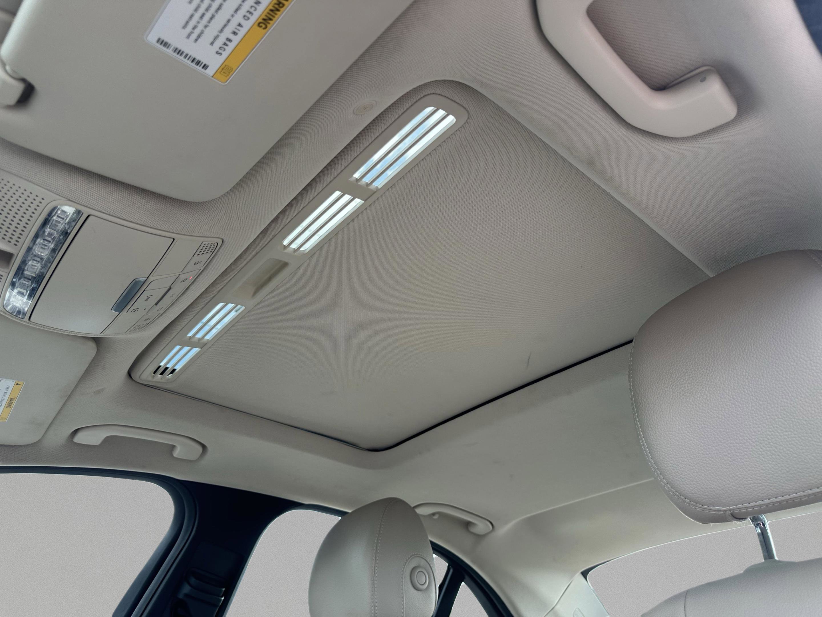 Used 2019 Mercedes-Benz C 300 Sedan image 22