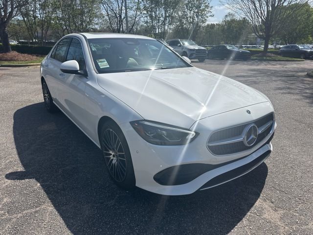 Used 2025 Mercedes-Benz C 300 4MATIC Sedan image 3