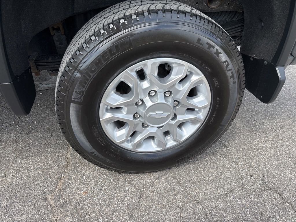 Used 2020 Chevrolet Silverado 2500 LT w/ All Star Edition image 13
