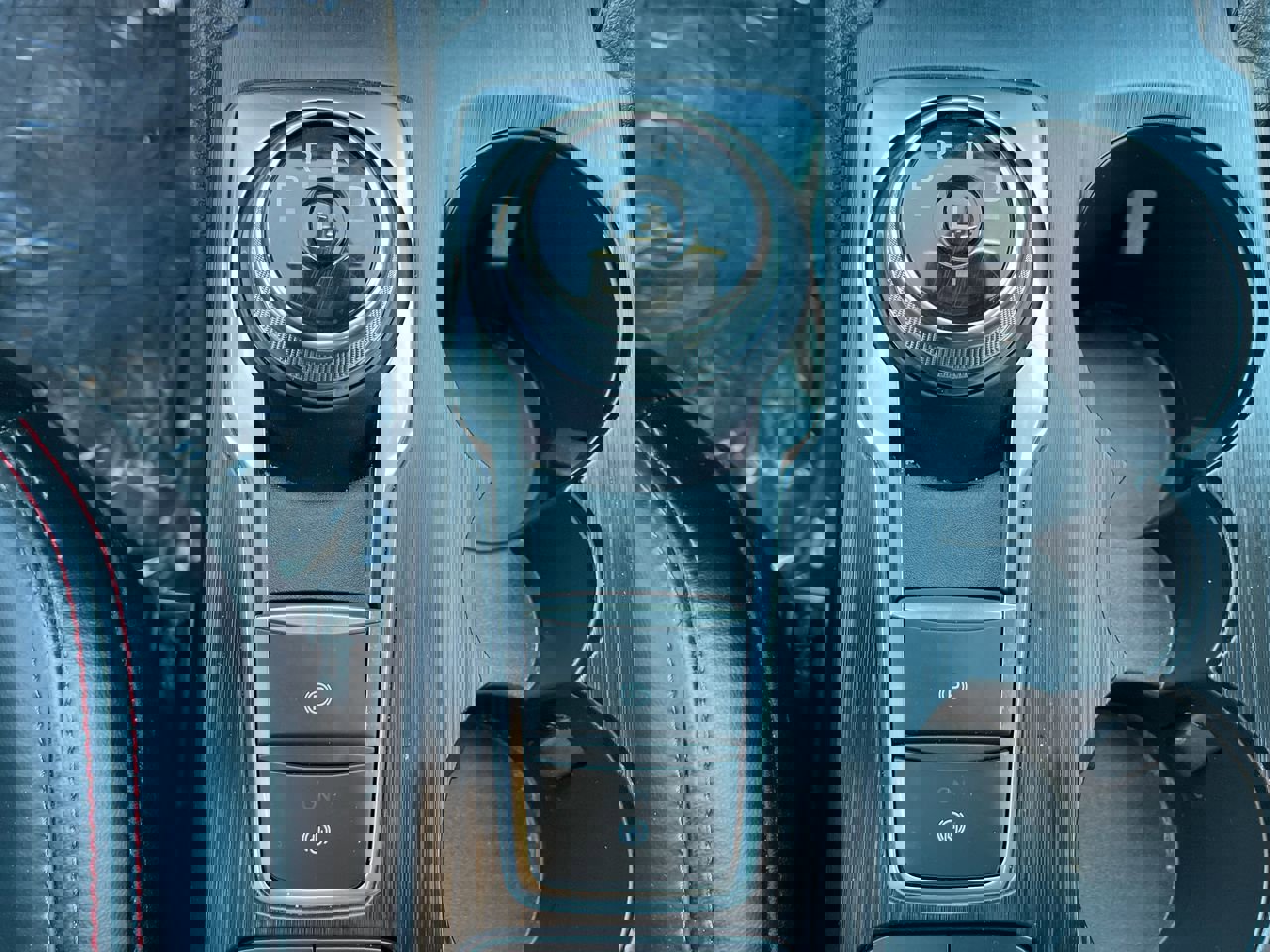 Used 2025 Ford Escape ST-Line w/ Equipment Group 301A image 34