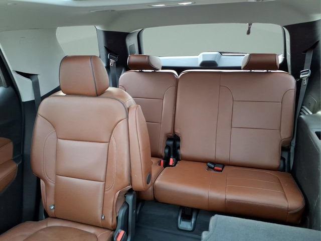 Used 2019 Chevrolet Traverse High Country AWD/4WD image 17