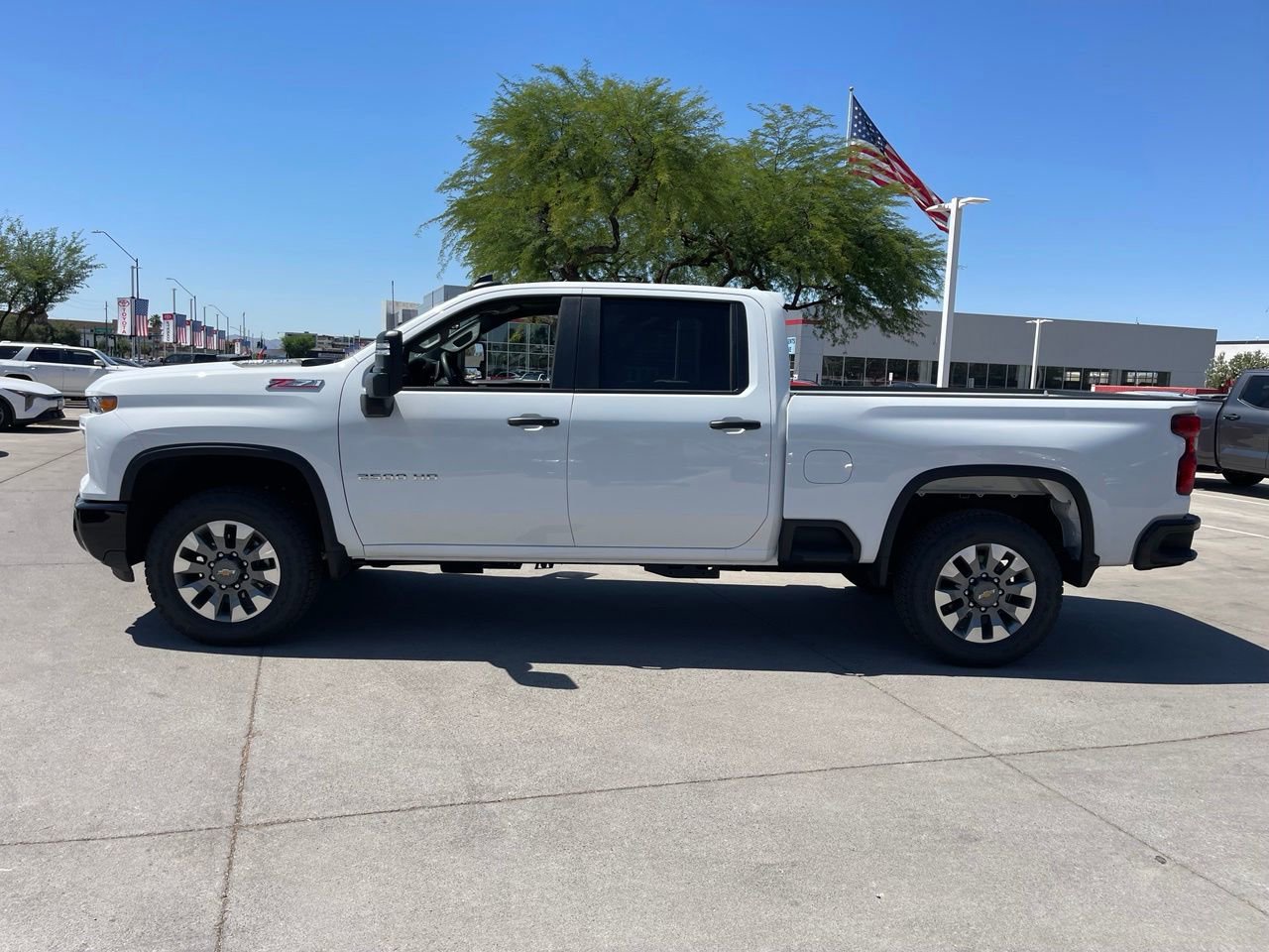 Used 2026 Chevrolet Silverado 2500 Custom w/ Custom Value Package AWD/4WD image 4