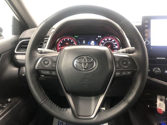 Used 2023 Toyota Camry XSE image 16