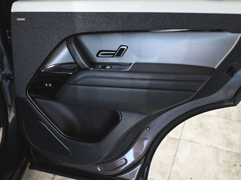 Used 2023 Land Rover Range Rover Sport SE Dynamic image 13