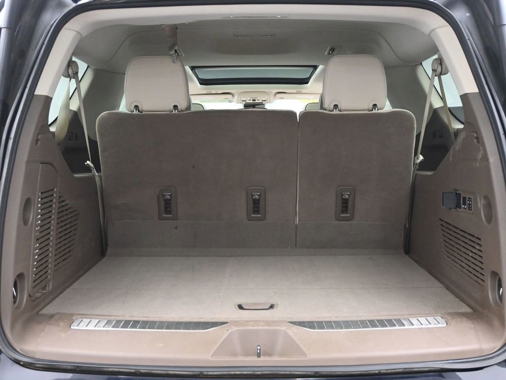 Used 2023 GMC Yukon XL Denali w/ Max Trailering Package image 9