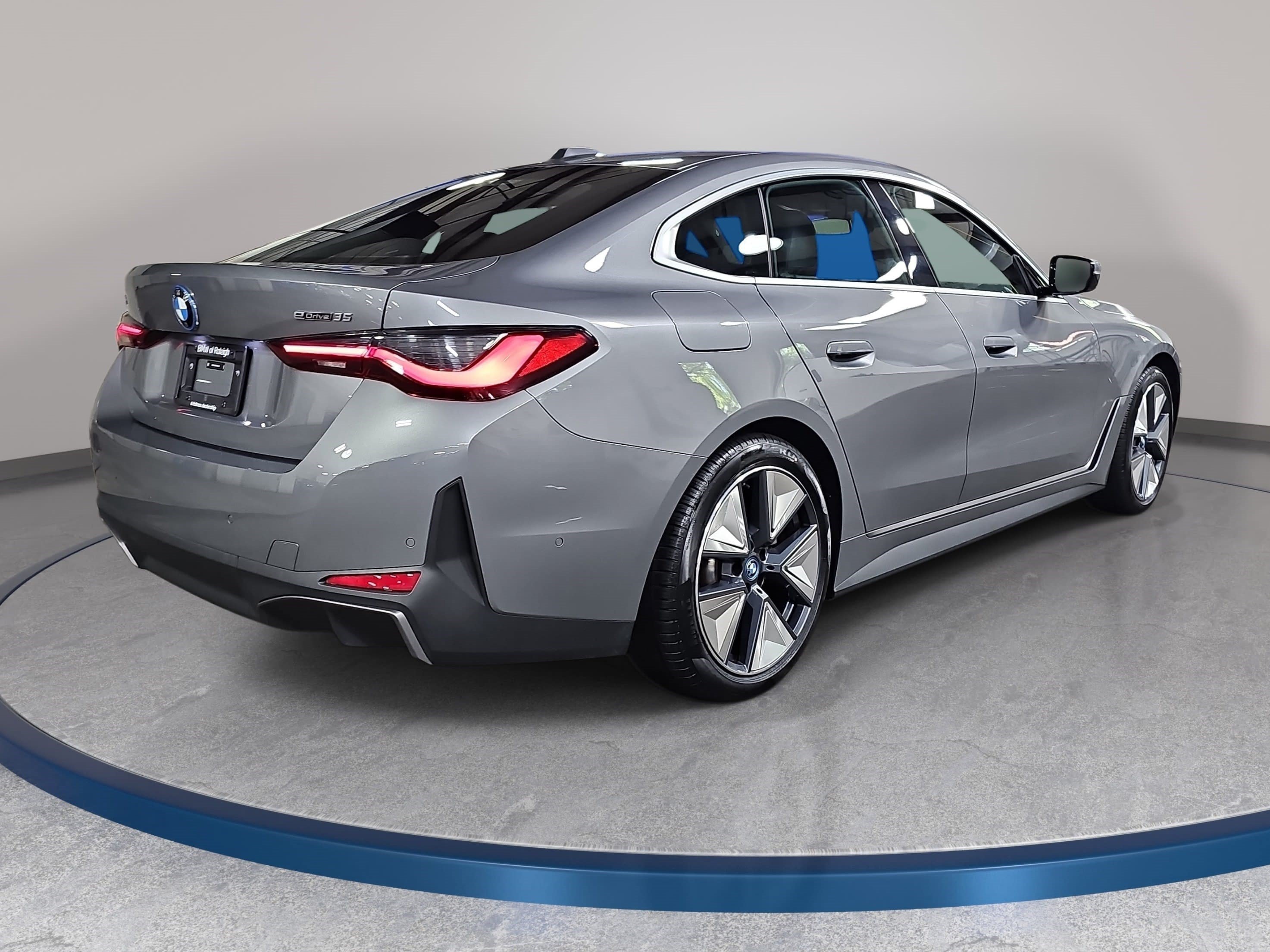 Used 2024 BMW i4 eDrive35 w/ Premium Package RWD image 5