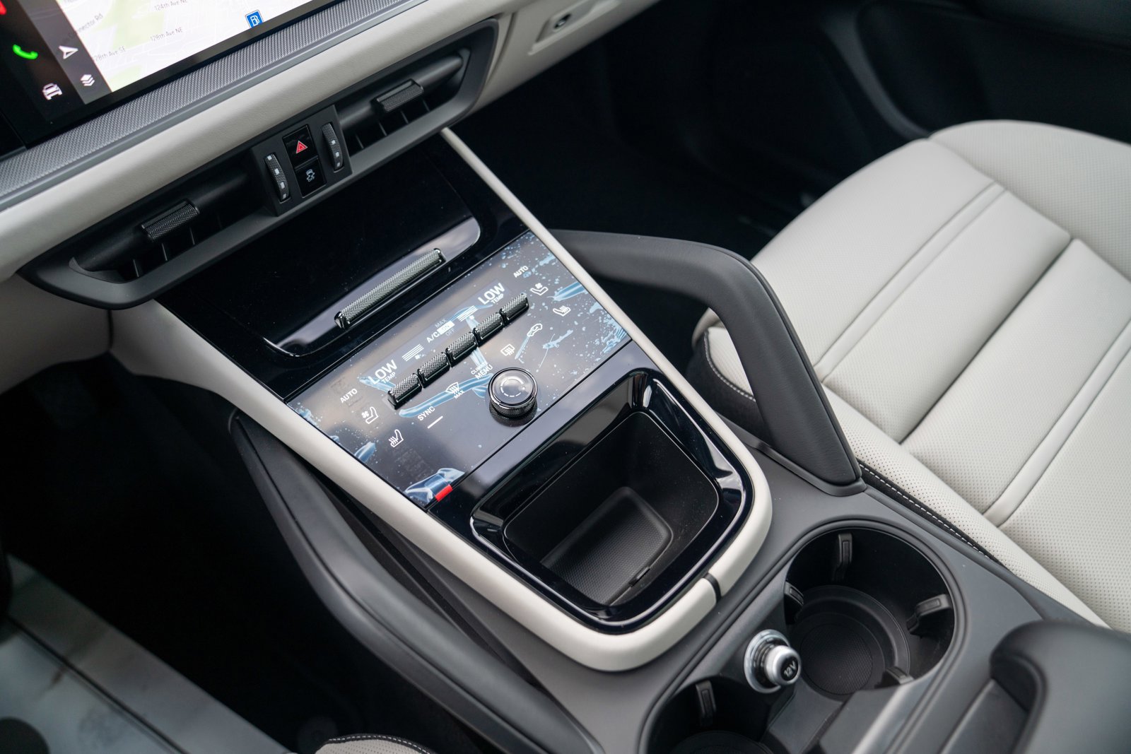 New 2026 Porsche Cayenne AWD/4WD image 20