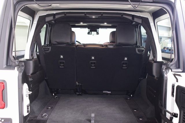 Used 2024 Jeep Wrangler Rubicon image 24