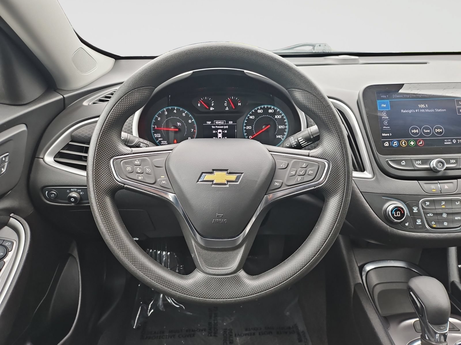Used 2025 Chevrolet Malibu LT FWD image 38
