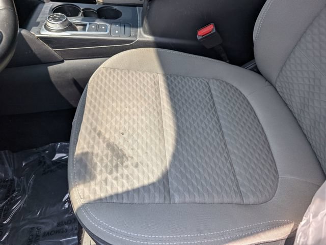 Used 2022 Ford Escape SE w/ Cold Weather Package FWD image 21