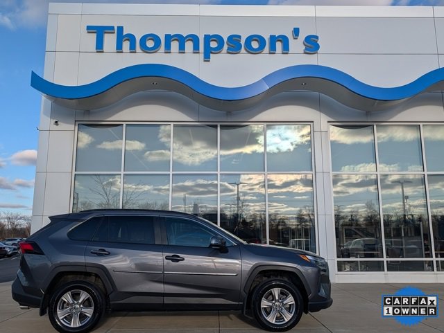 Used 2022 Toyota RAV4 XLE image 2