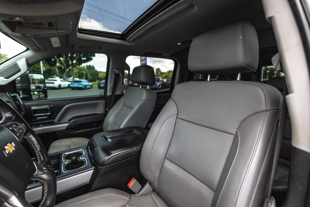Used 2017 Chevrolet Silverado 3500 LTZ w/ Midnight Edition AWD/4WD image 20