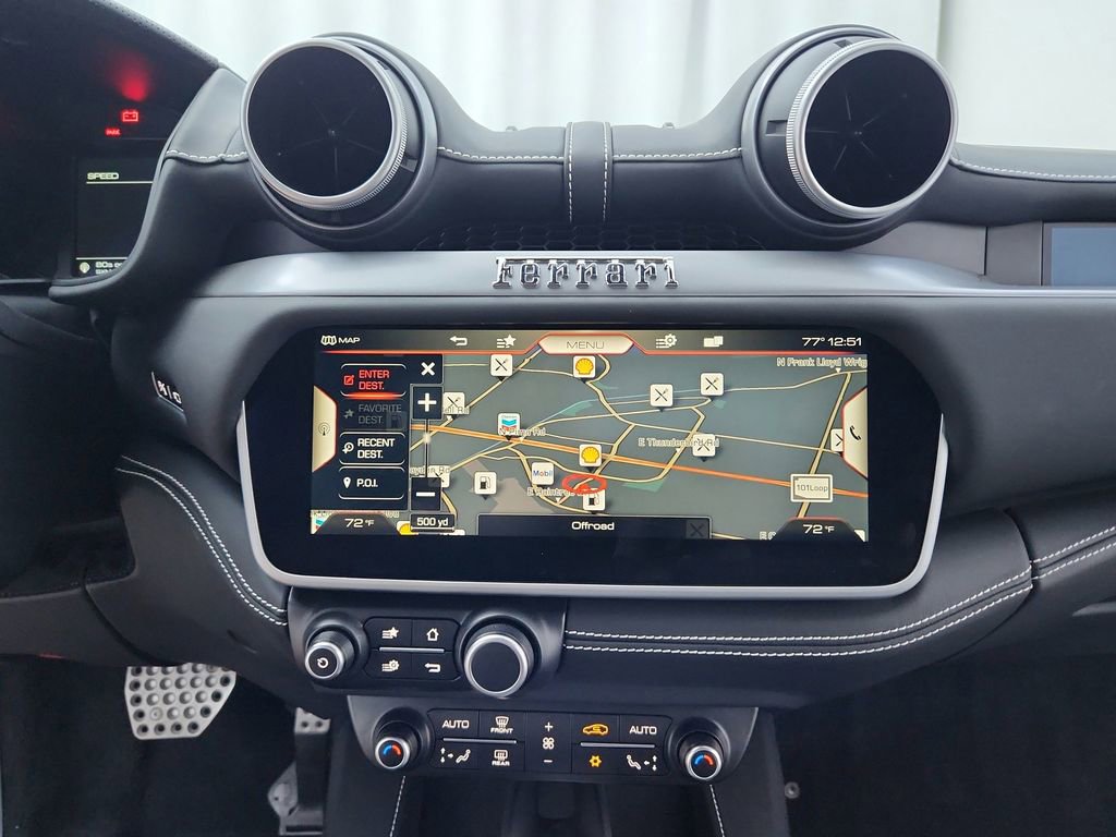 Used 2020 Ferrari Portofino Base image 21