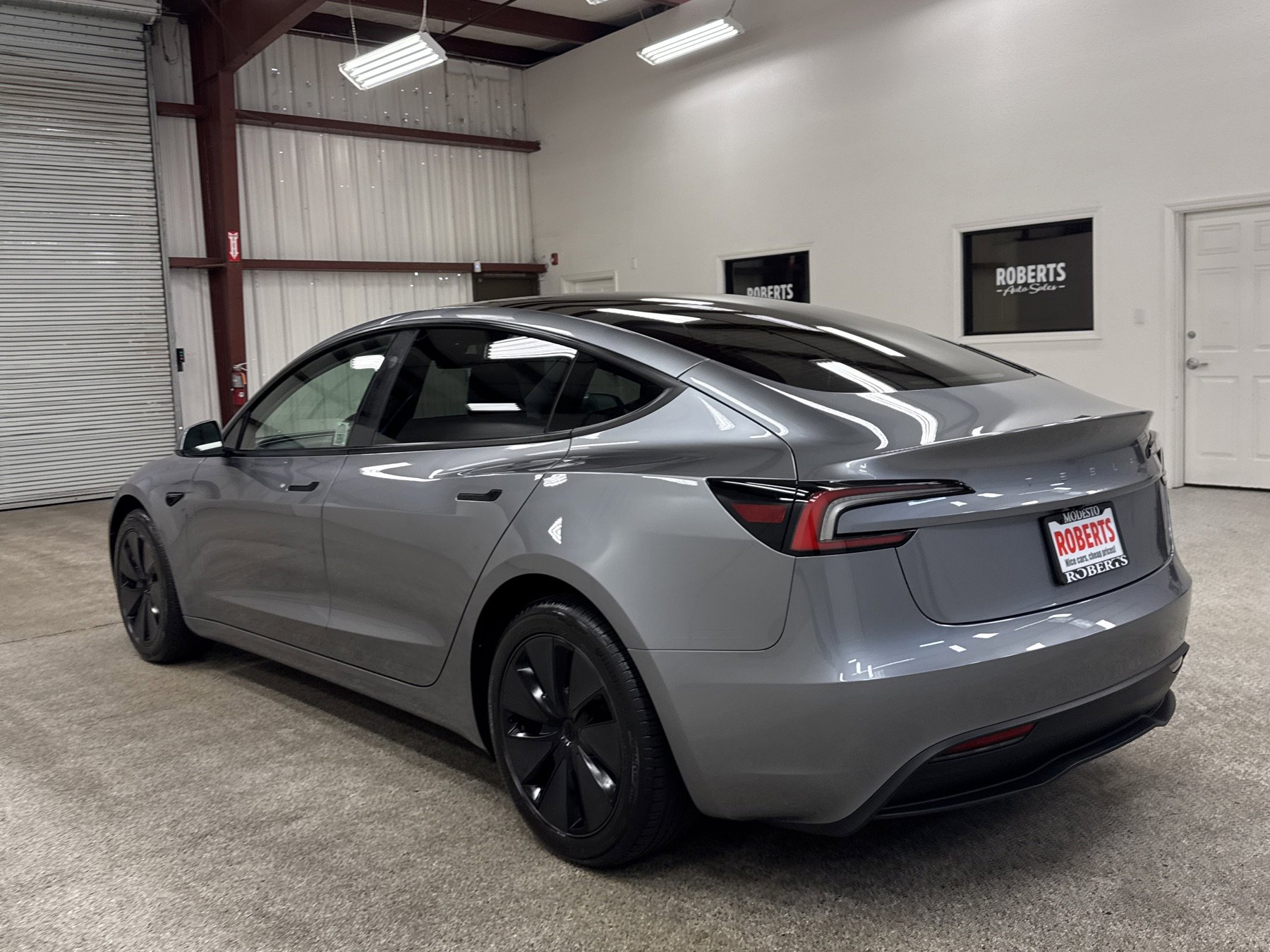 Used 2025 Tesla Model 3 Long Range image 17