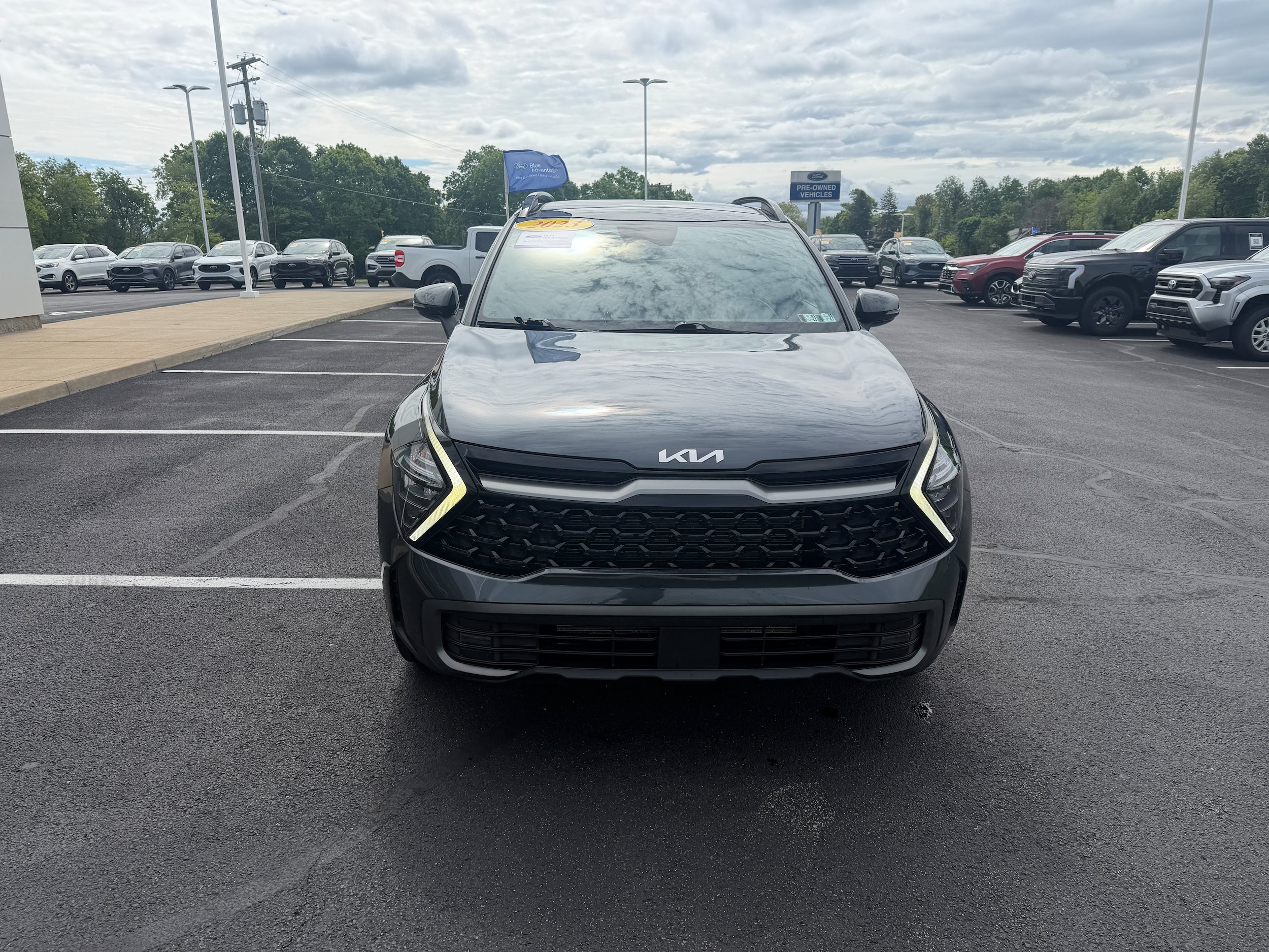 Used 2023 Kia Sportage X-Pro AWD/4WD image 3