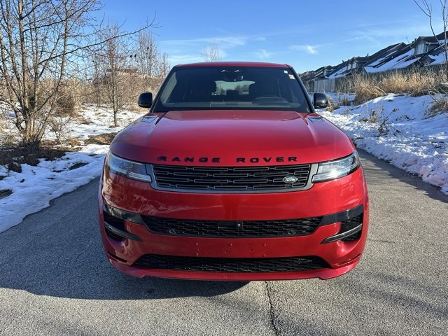 Used 2025 Land Rover Range Rover Sport SE image 2