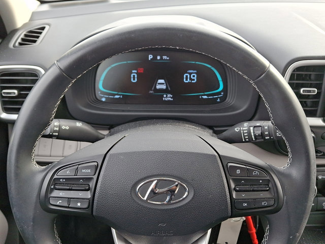 Used 2023 Hyundai Venue SEL image 19