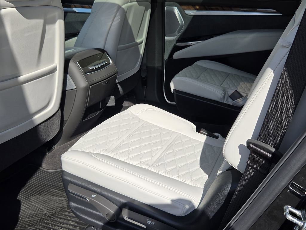 New 2026 Cadillac Escalade Platinum Sport AWD/4WD image 37