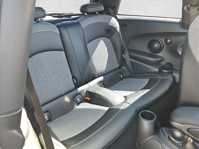 Used 2024 MINI Cooper SE FWD image 21
