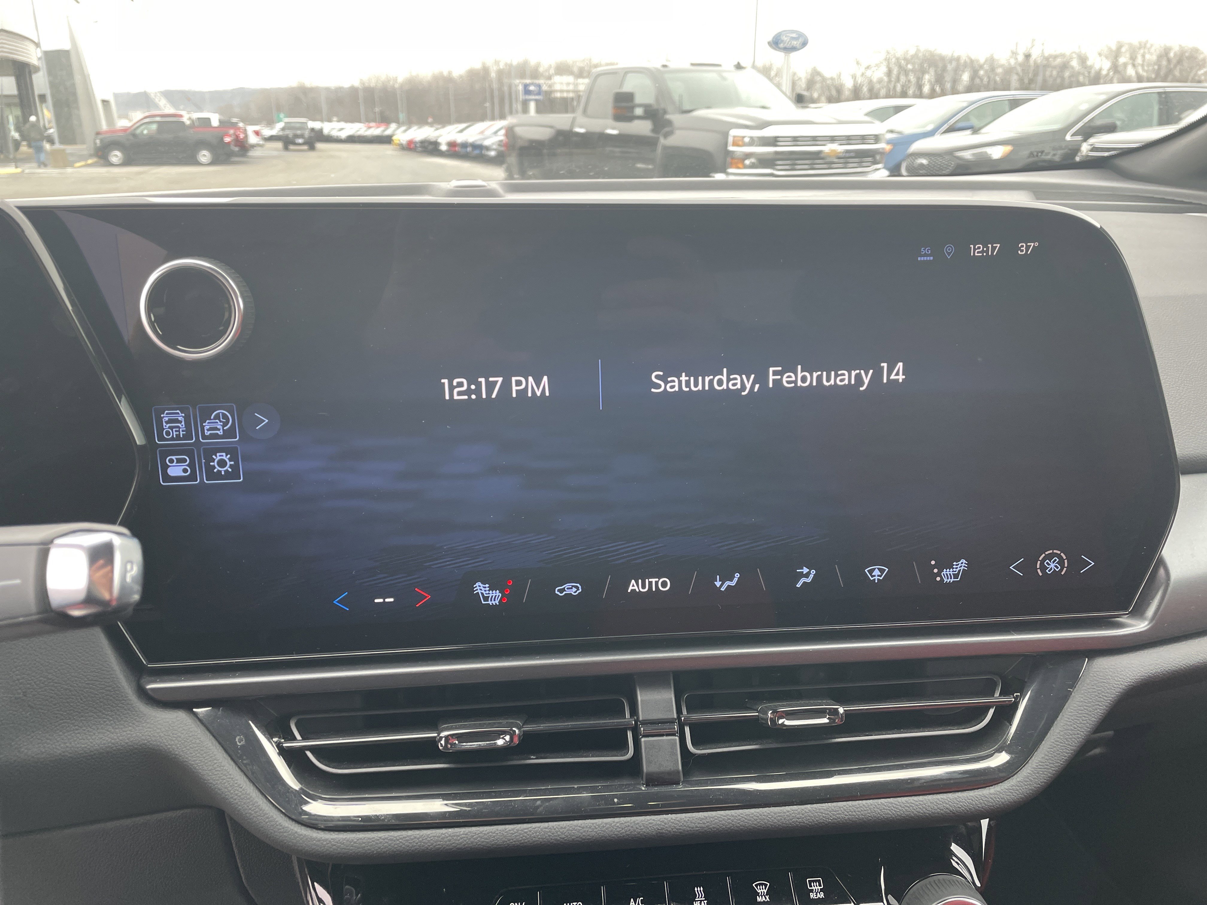 Used 2024 Chevrolet Equinox EV RS w/ Active Safety Package 3 image 25