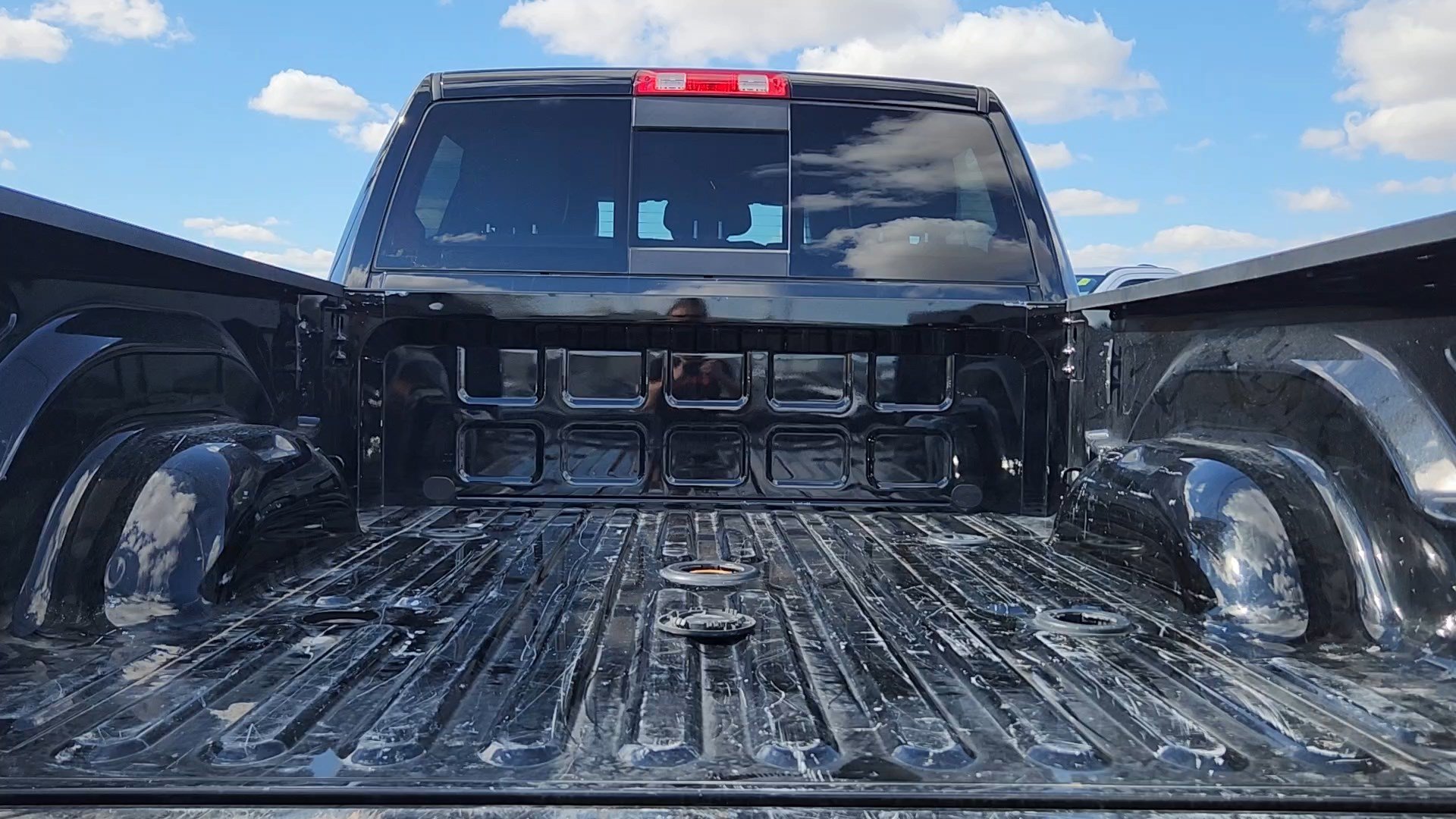 Used 2025 RAM 2500 Laramie AWD/4WD image 19