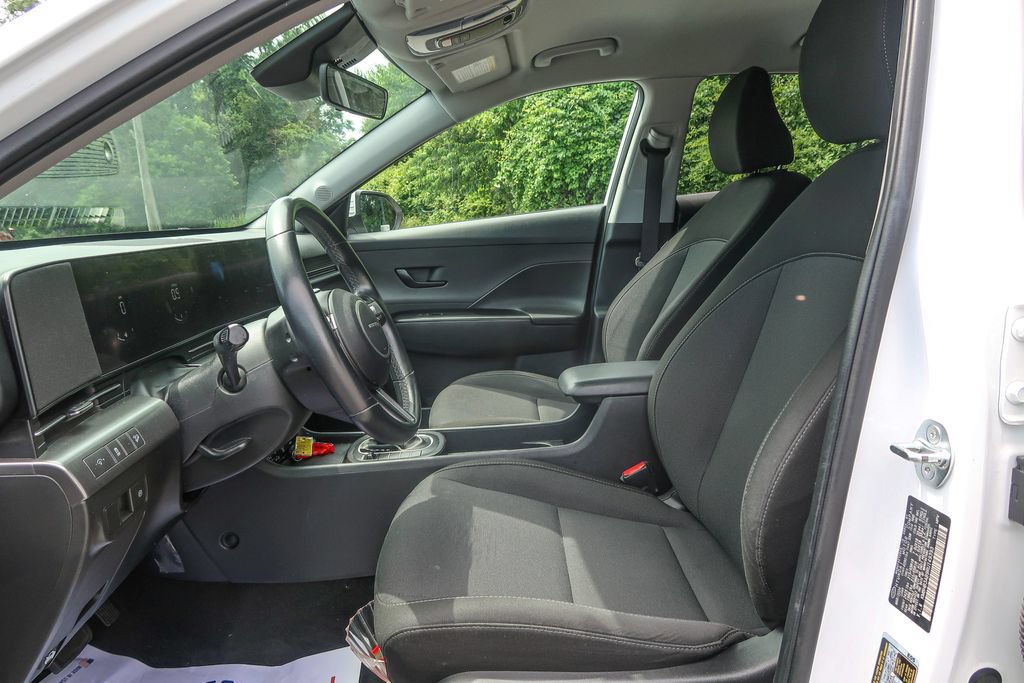 Used 2024 Hyundai Kona SEL FWD image 23